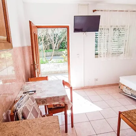 Apartamento Ines - 15 Meters From The Promajna
