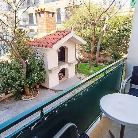 Ines - 15 Meters From The Apartamento